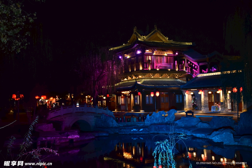 洛邑古城夜景中国古建筑