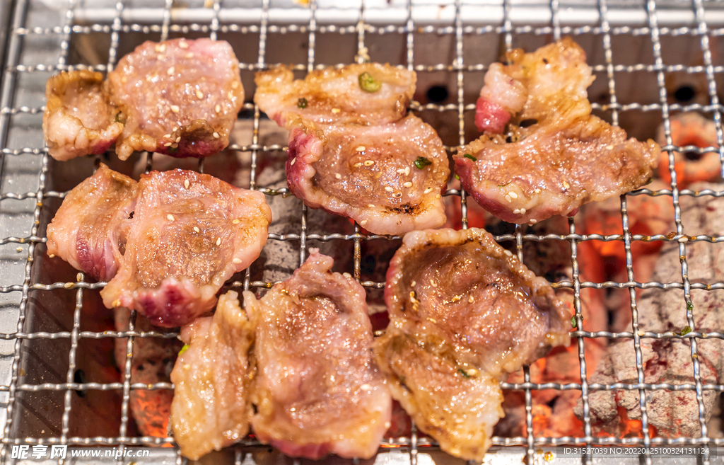 烤牛肉烤肉烧烤肥牛