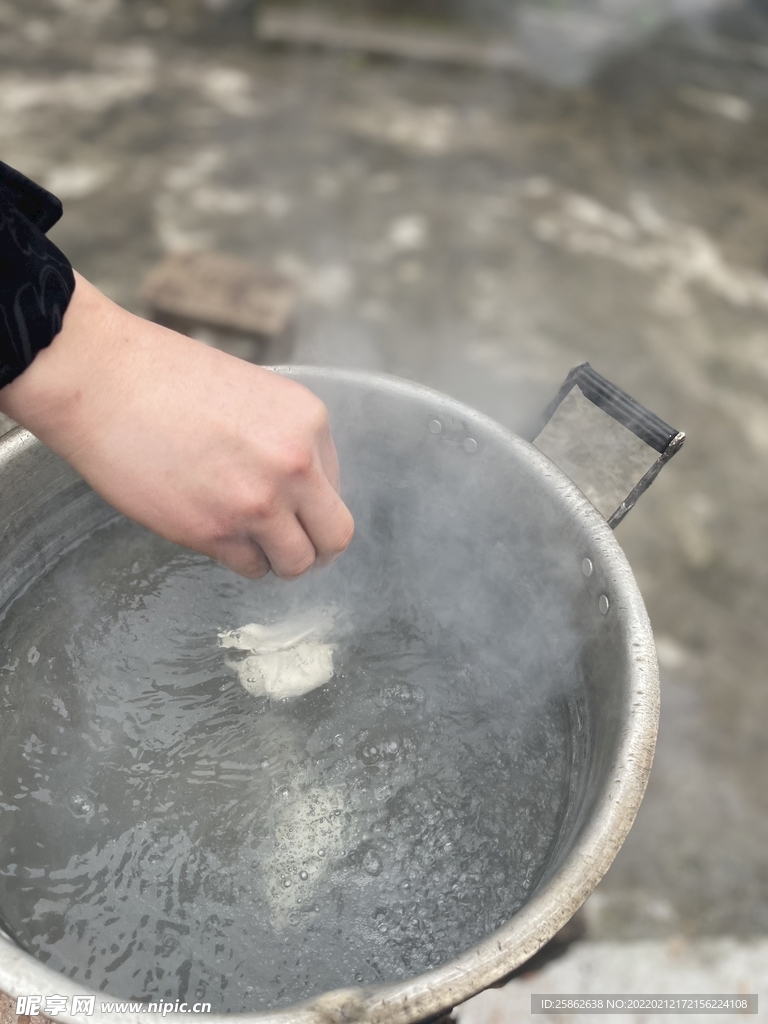 煮饺子 传统食物 过年 