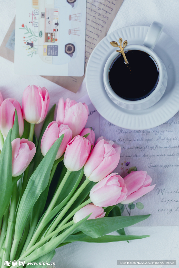 郁金香花束咖啡