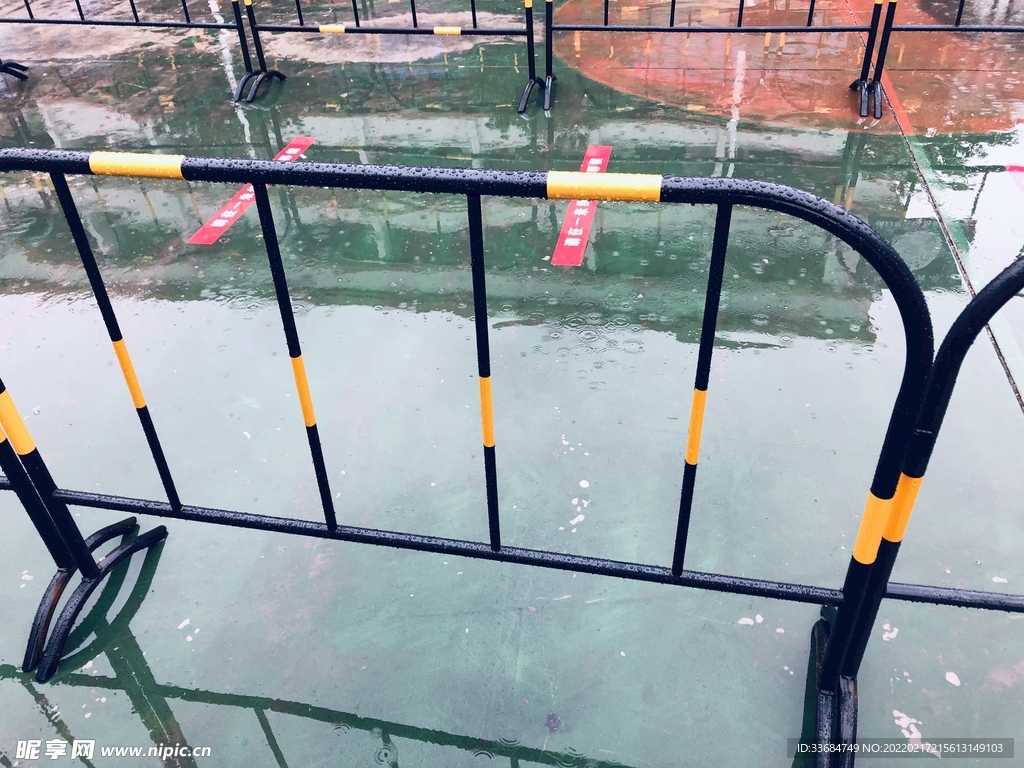 安全距离 酸检测排队现场