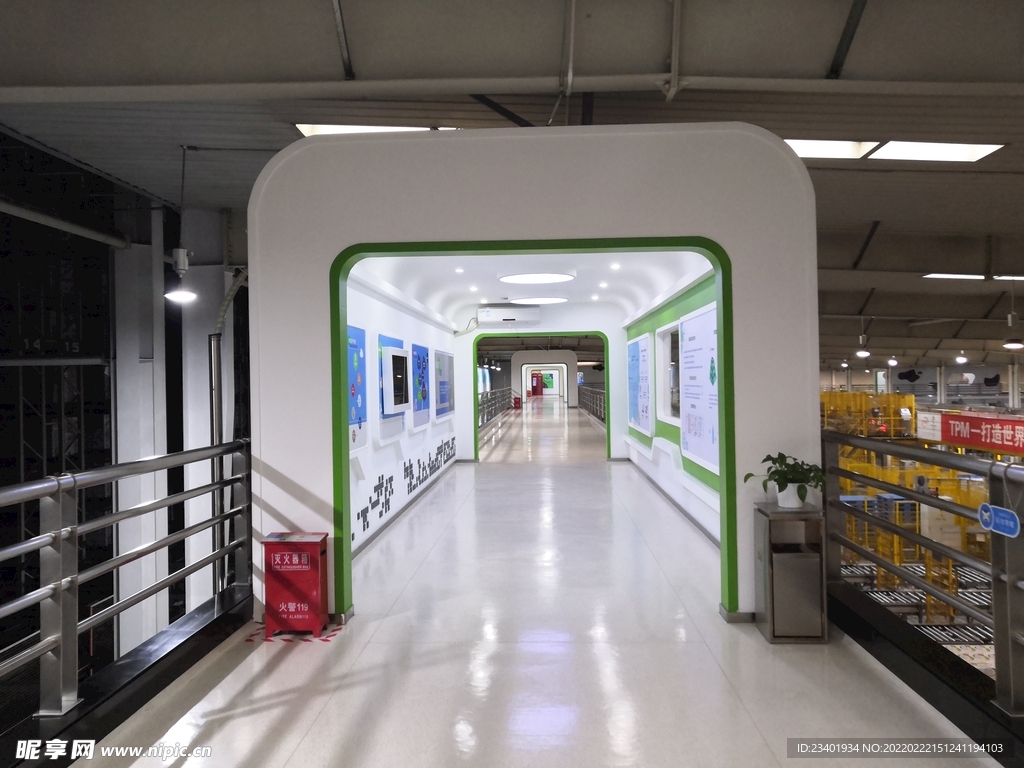 牛奶工厂通道走廊门头拱门造型