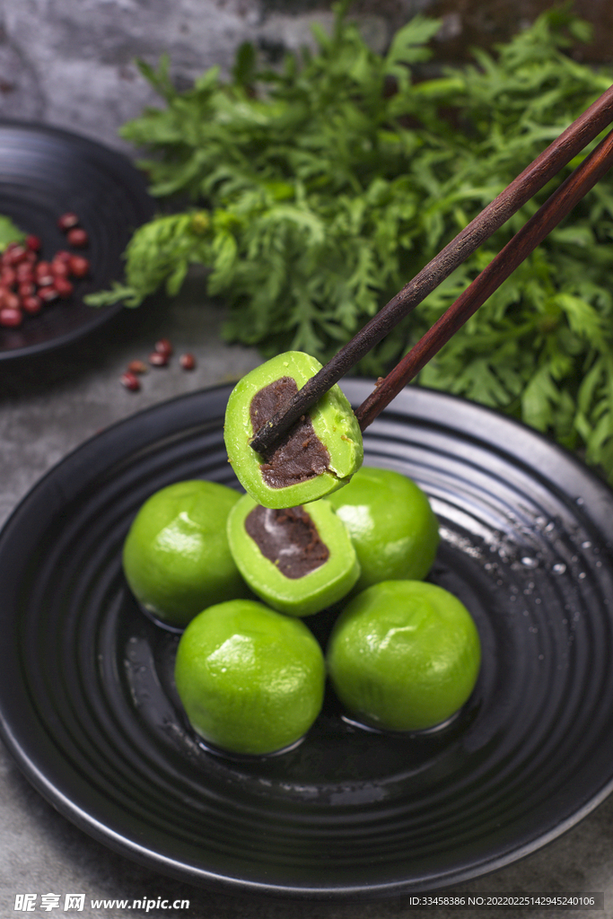 春分清明青团艾叶艾团摄影图