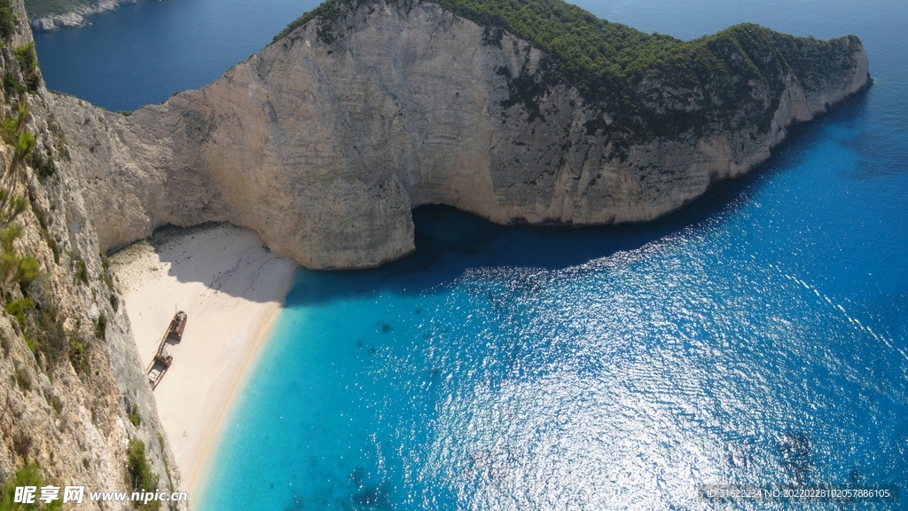 海边峡谷