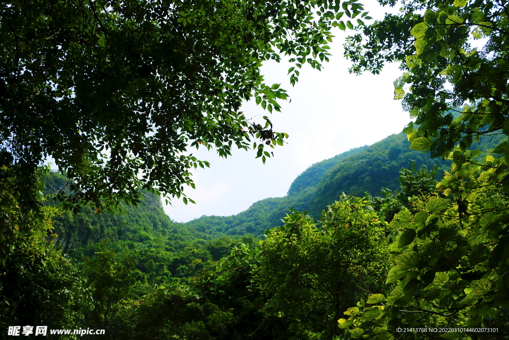 名山大山山脉 