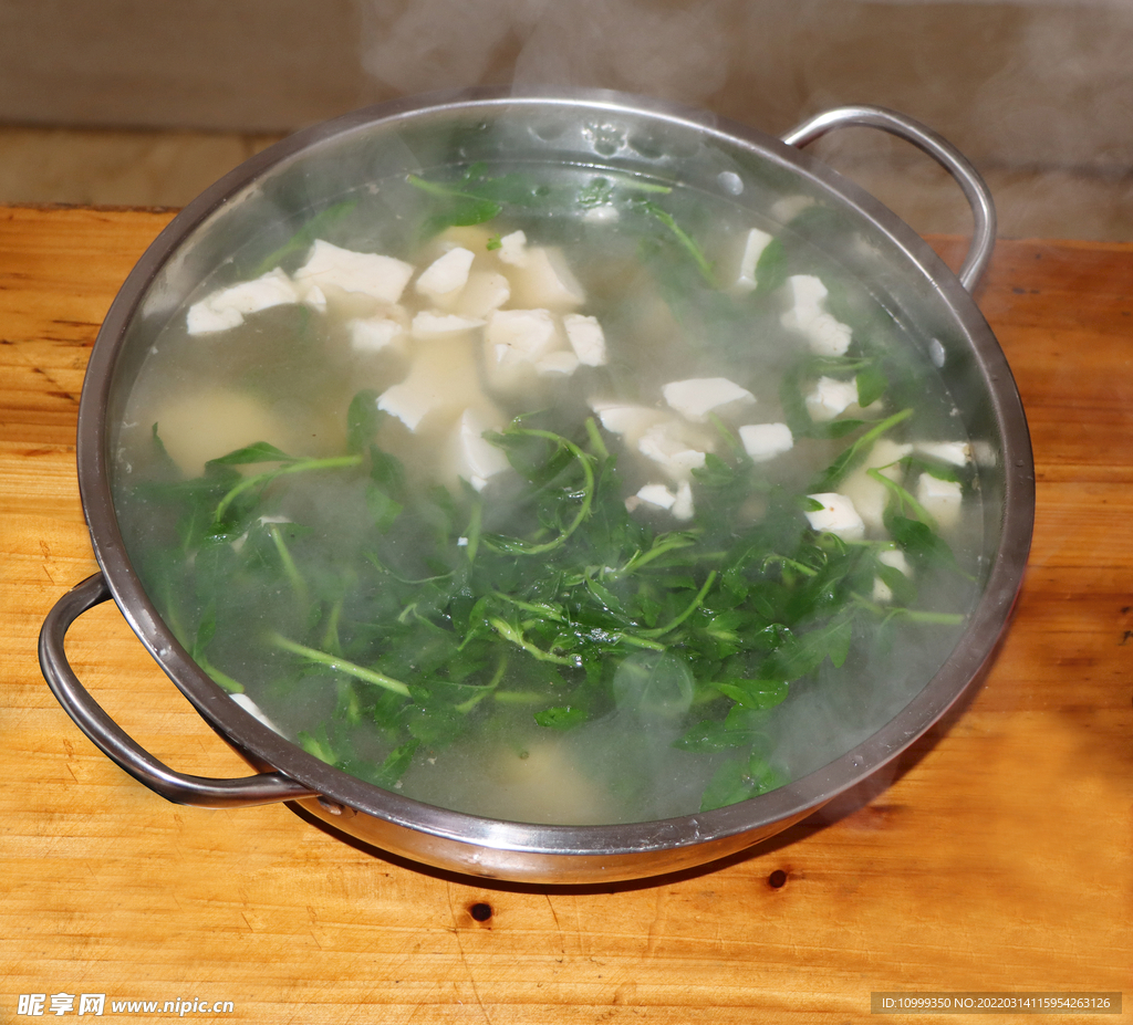枸杞豆腐汤