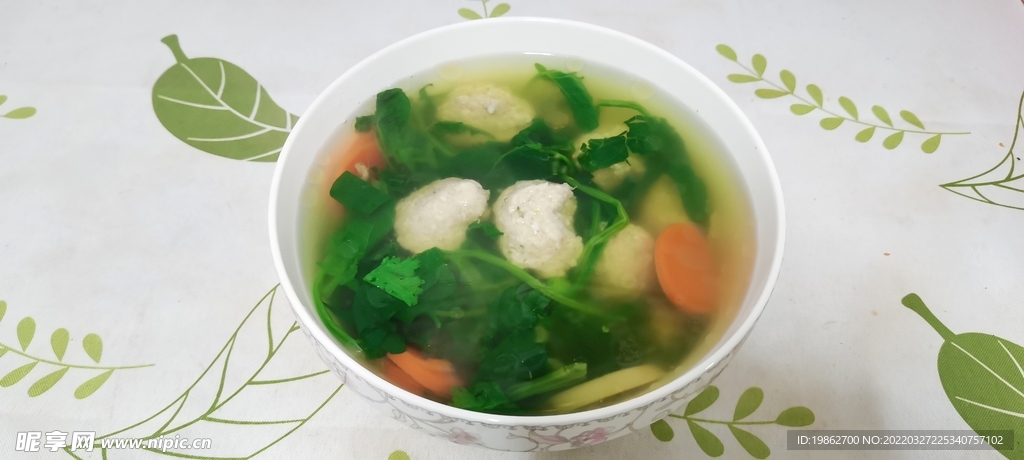 鸡肉丸子汤