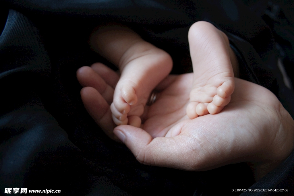 婴儿的脚 