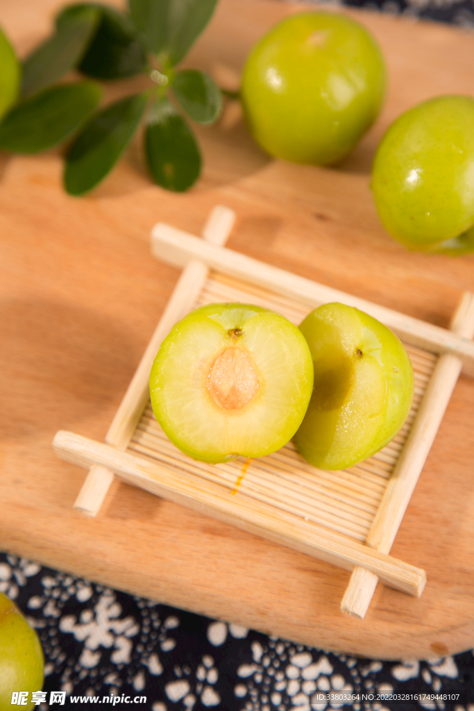 青李子