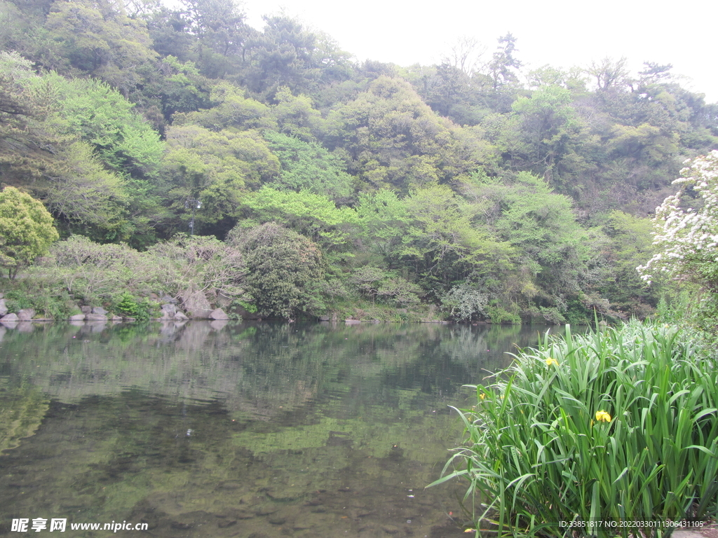 湖光山色
