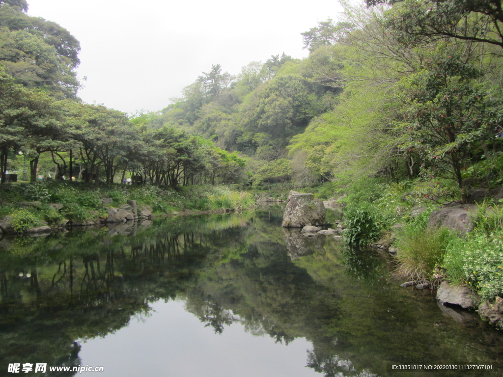 湖光山色