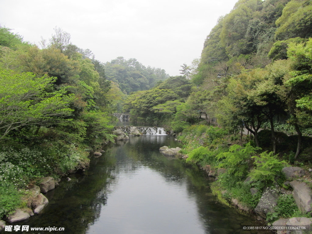 湖光山色