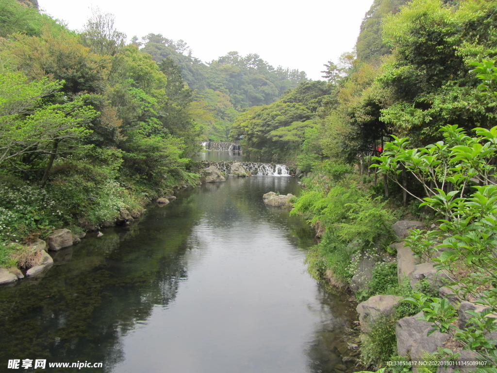 湖光山色