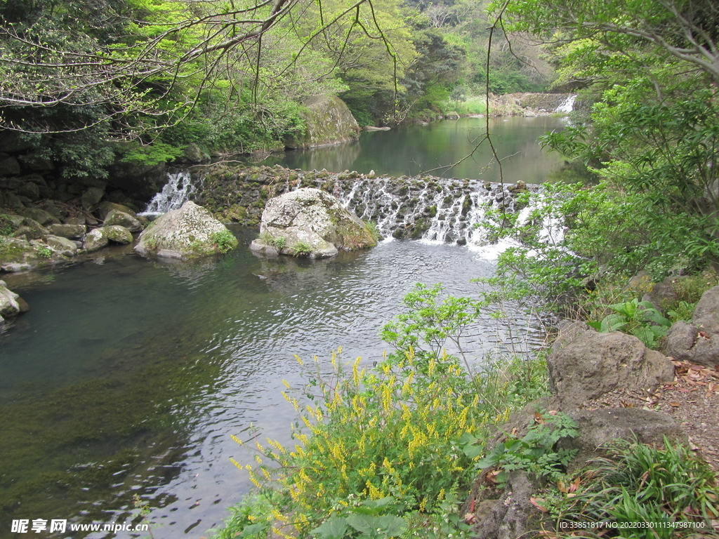 湖光山色