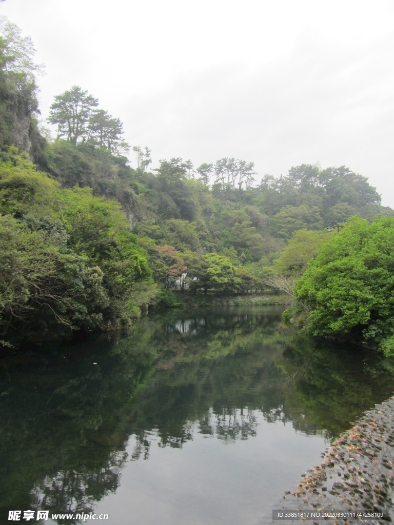 湖光山色