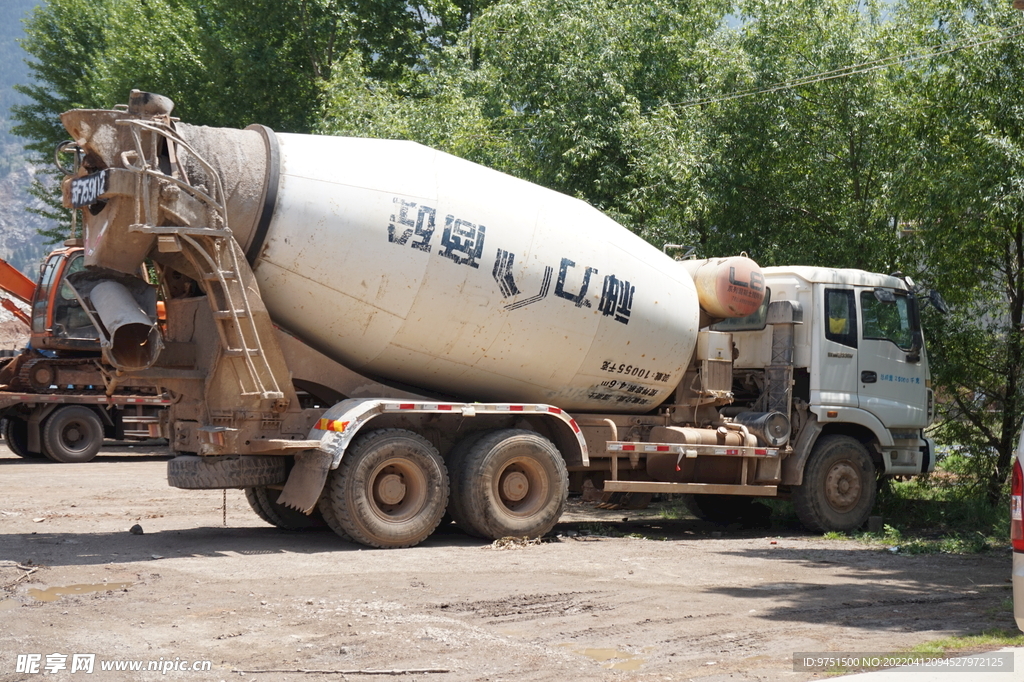 水泥搅拌车
