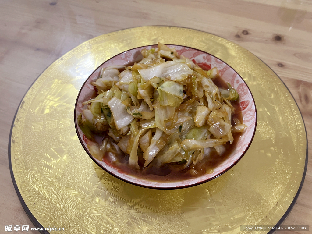 客家菜肴清炒包菜