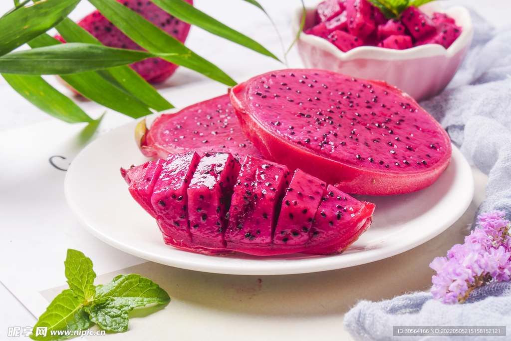 新鲜火龙果水果