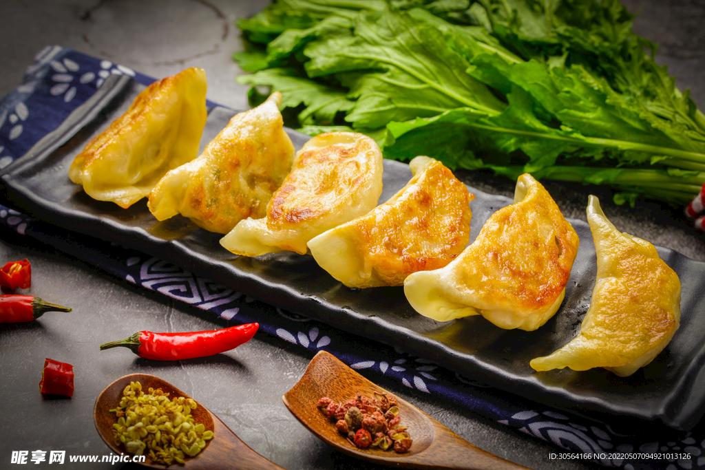 煎饺美食