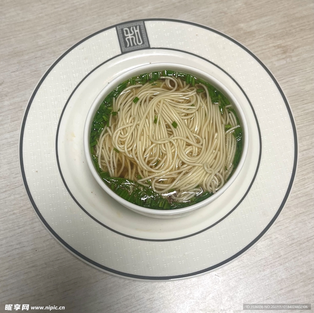 一盘葱油面高清大图  