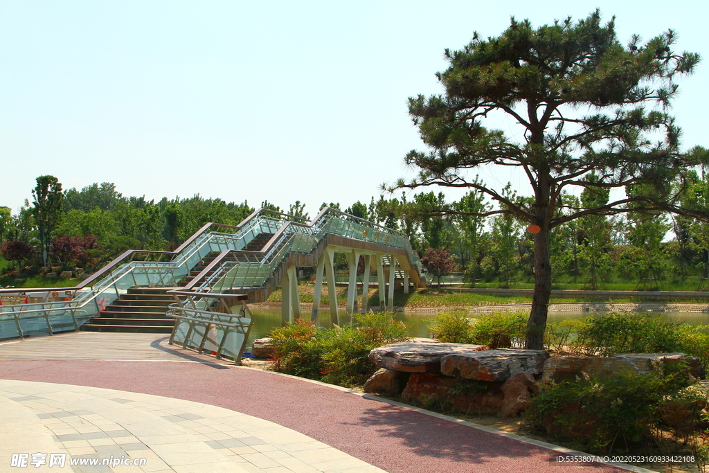 玻璃栈道