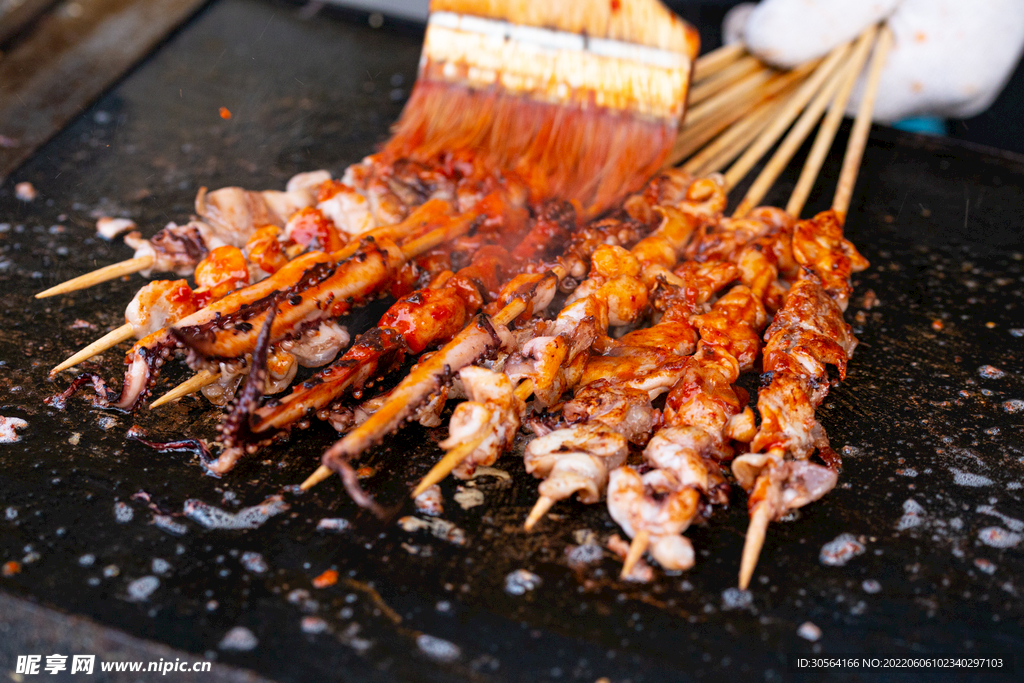 烧烤鱿鱼美食