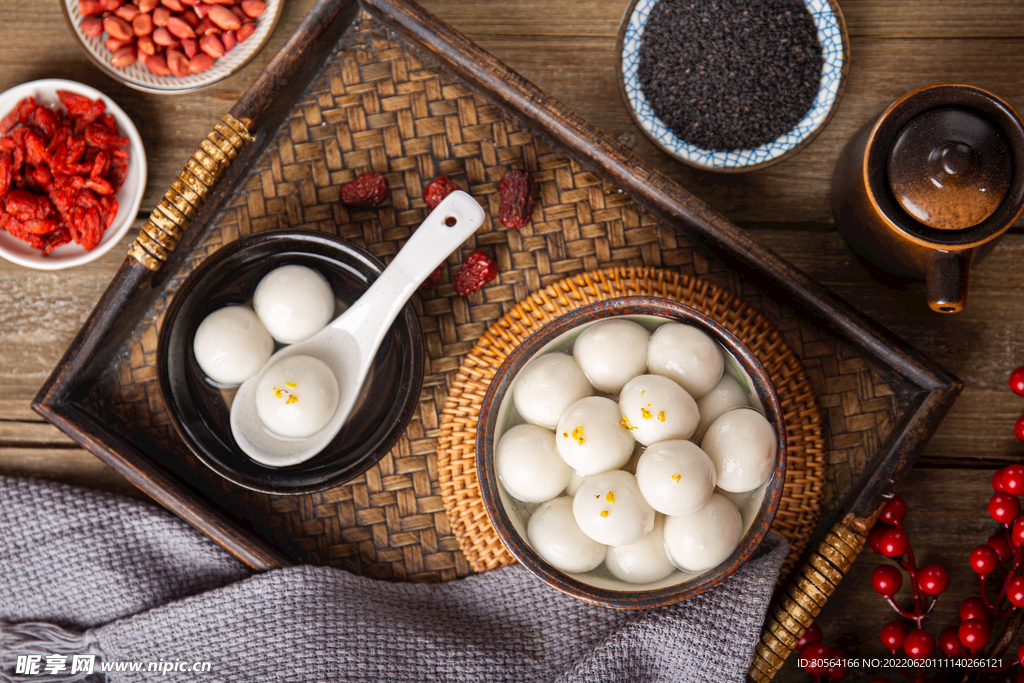 手工汤圆美食