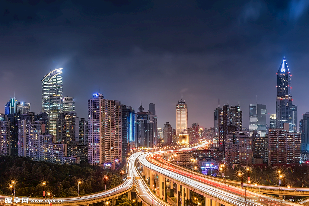 城市夜景图