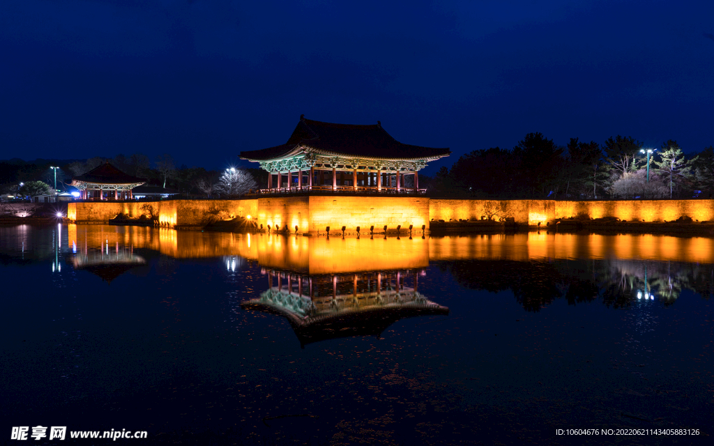 城市夜景图