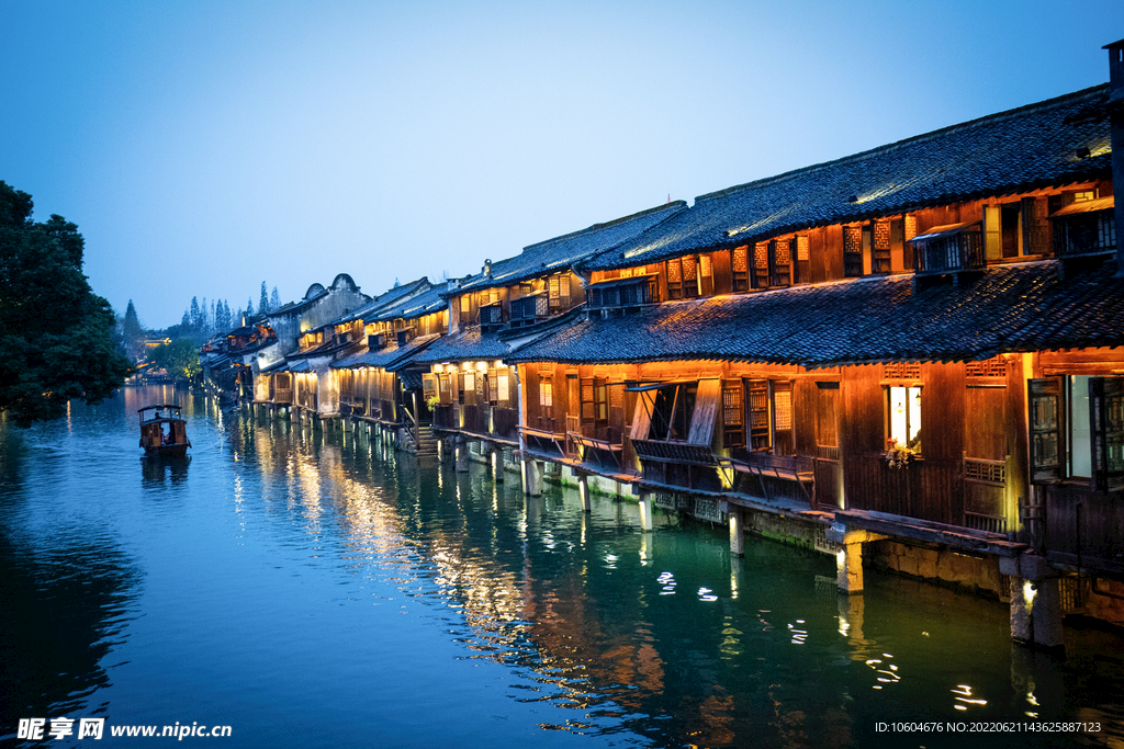 城市夜景图