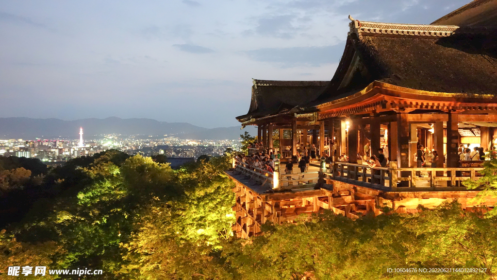 城市夜景图