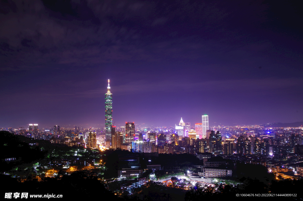 城市夜景图 
