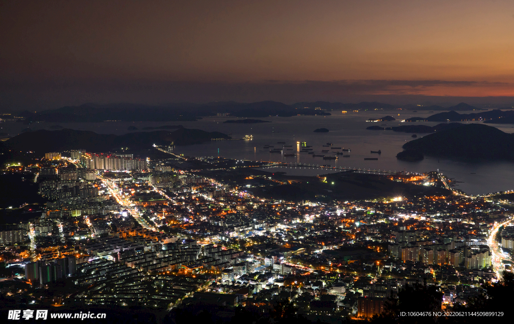 城市夜景图