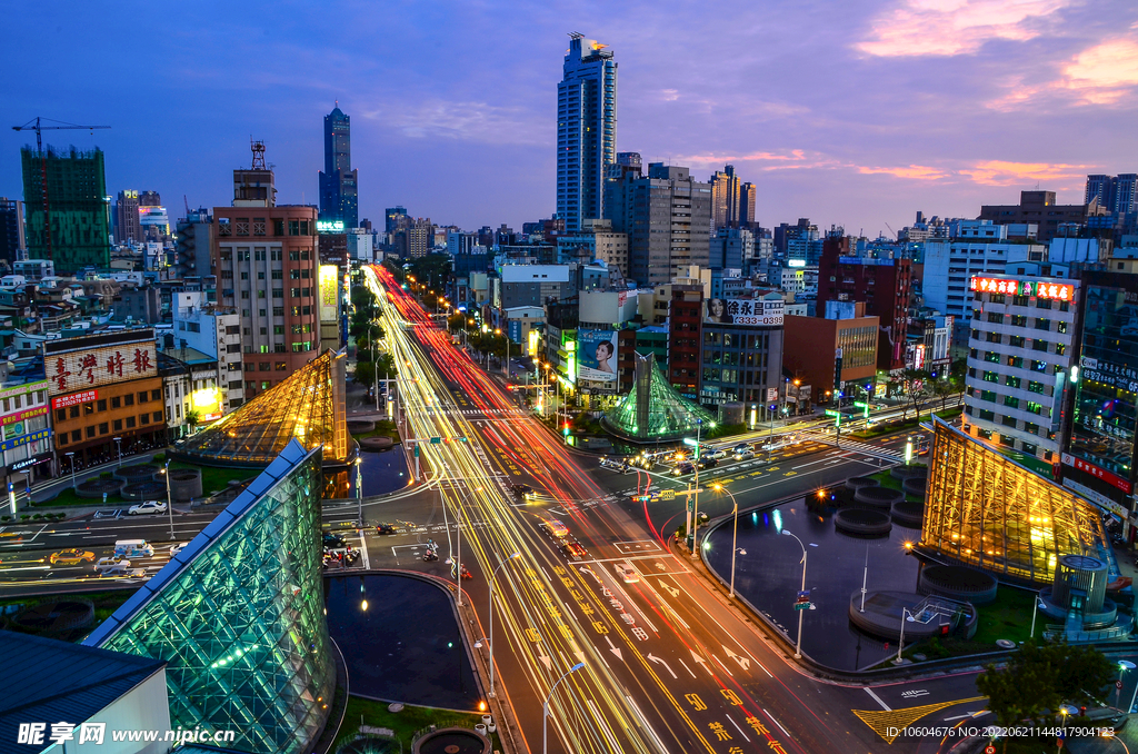 城市夜景图