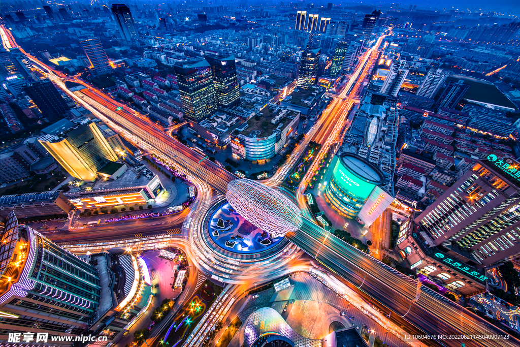 城市夜景图