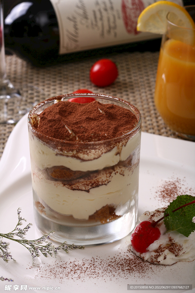 提拉米苏奶茶图片