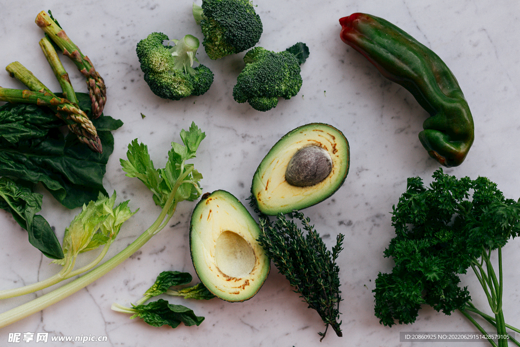 新鲜的绿色蔬菜图片