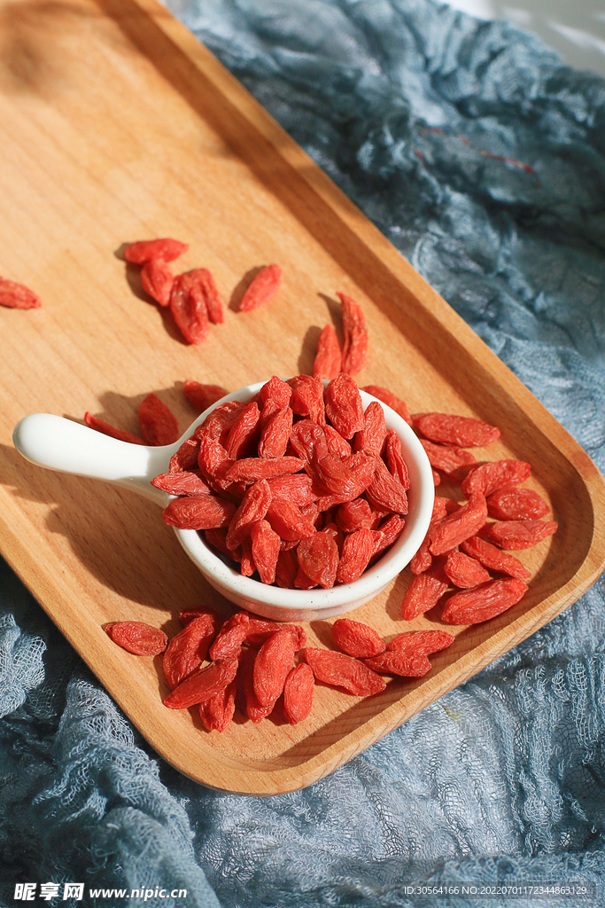 滋补养生枸杞食材