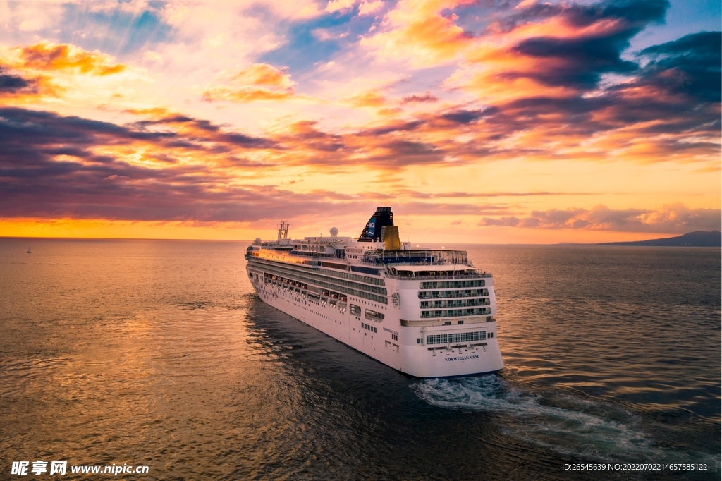 高清远洋豪华游轮图片