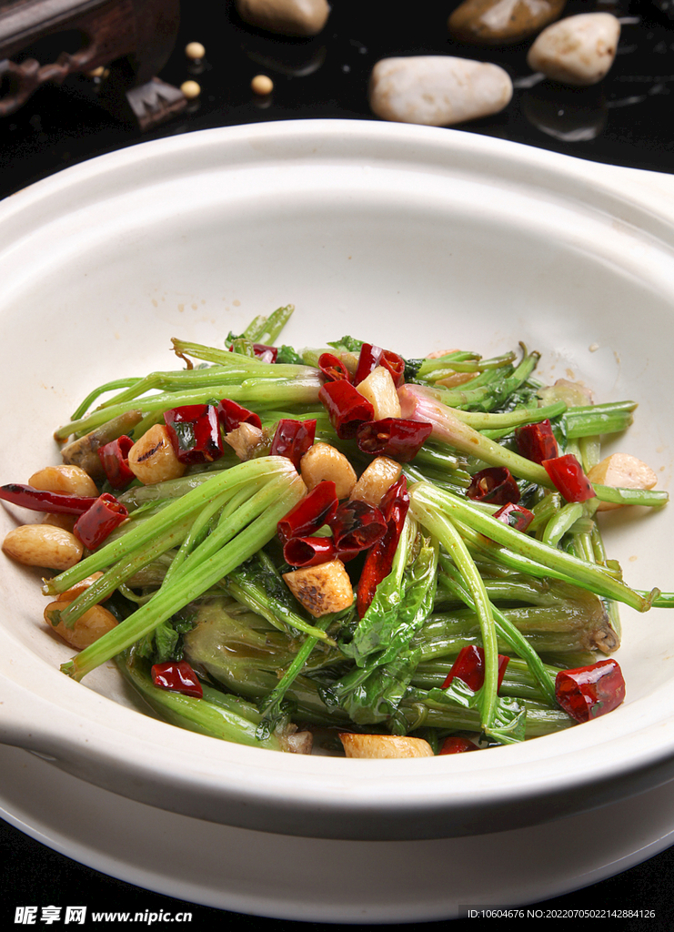 砂锅菠菜杆