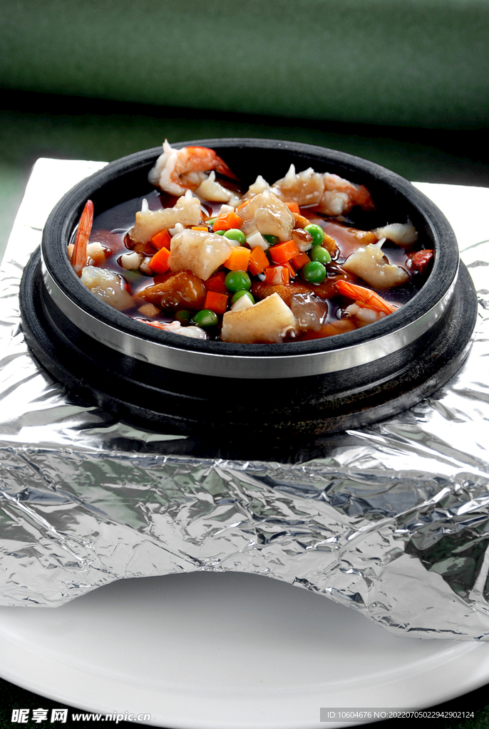 石锅海鲜烩豆腐