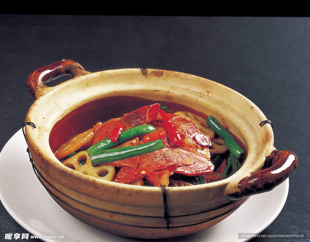 沙窝莲藕炒牛肉