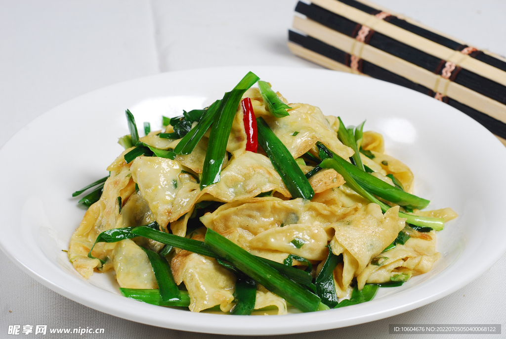 韭菜炒软饼