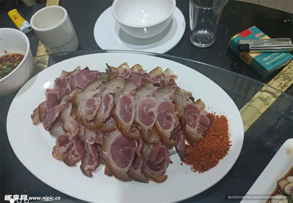 香卤肘子