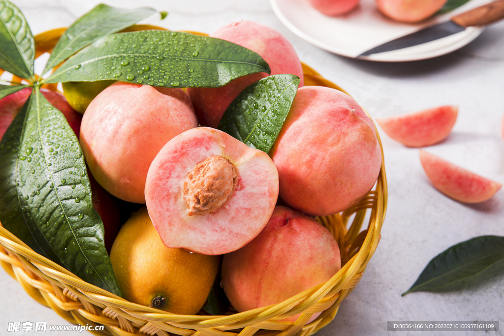 夏季水蜜桃水果