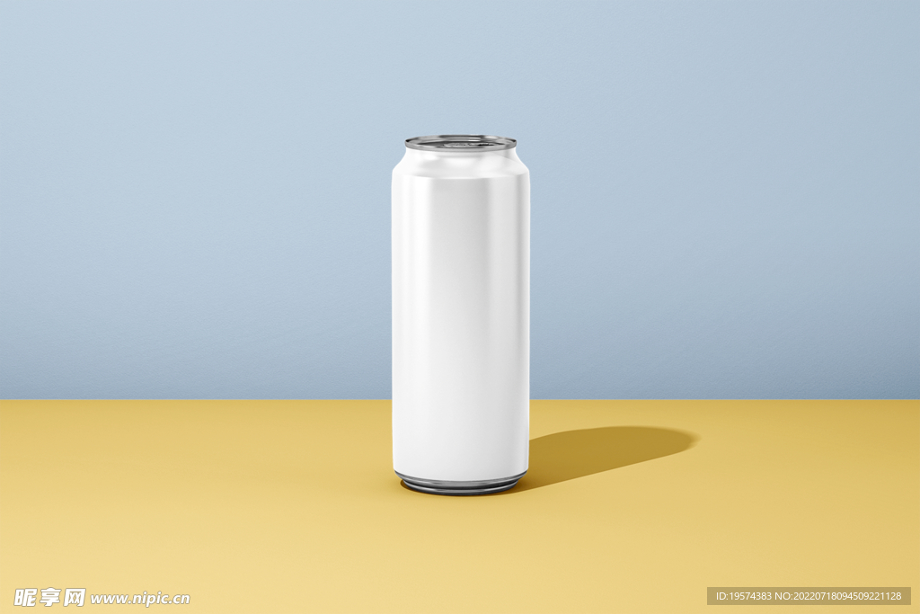 易拉罐