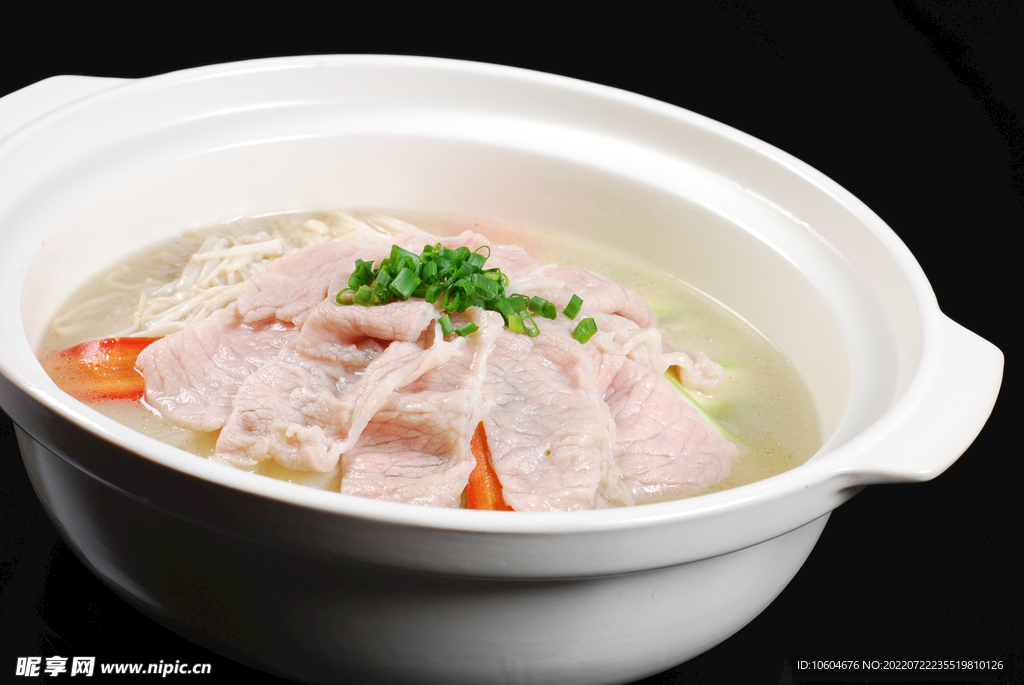 萝卜煮滑肉