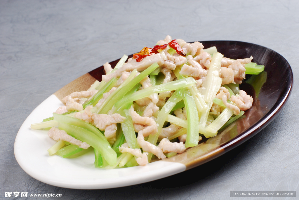 西芹炒肉丝