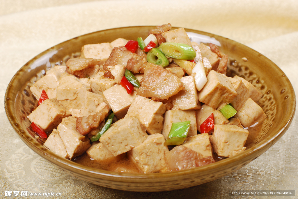 肉烧香豆腐