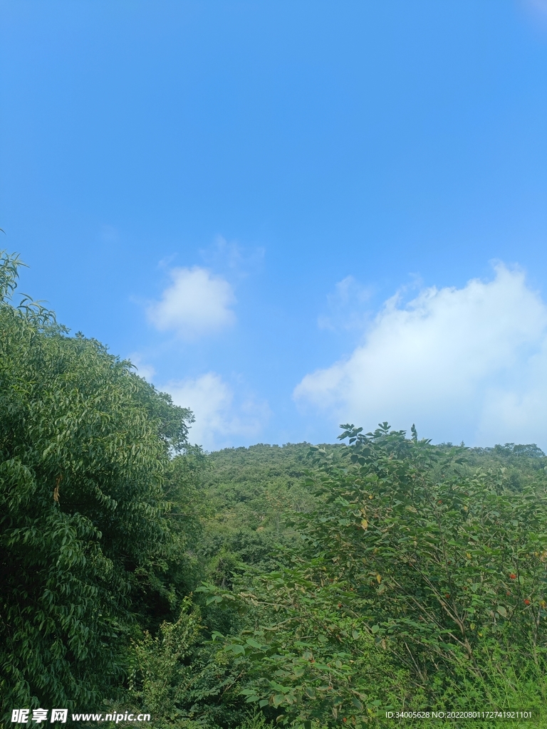 白云蓝天